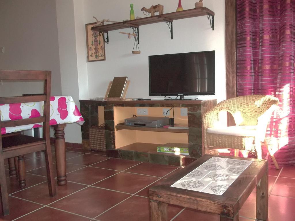 Apartamento El Dragon Serrano Sotoserrano 外观 照片